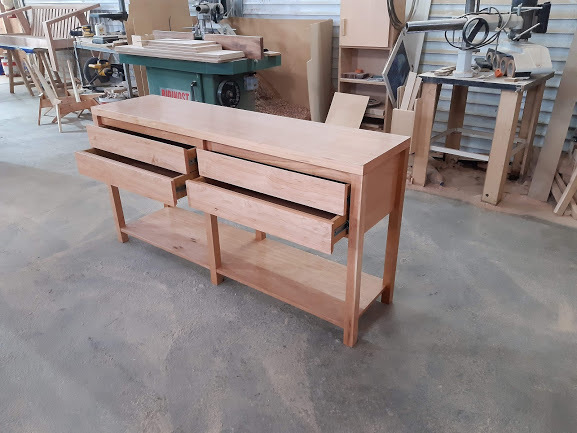 Mesa Recibidora