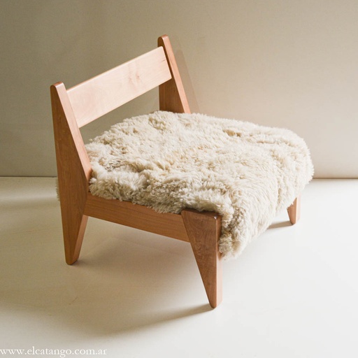 Lolog Easy Chair